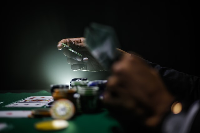 ポーカー暗い雰囲気